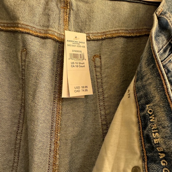 NWT American Eagle Low Rise Baggy Jeans. Size 18 Short - Picture 8 of 9